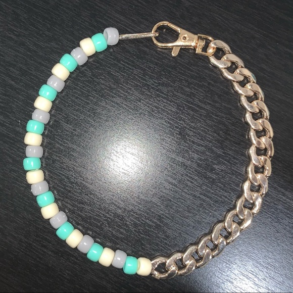 Martha Calvo Inspired HANDMADE Necklace - Picture 3 of 4